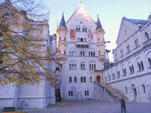 Neuschwanstein, south end of the castle.